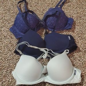 3 Aerie bras